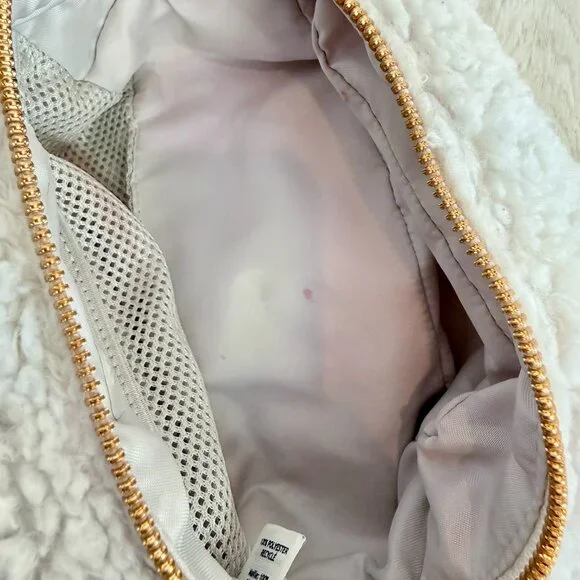 Lululemon Cosmetic Bags - Picture 9 of 9